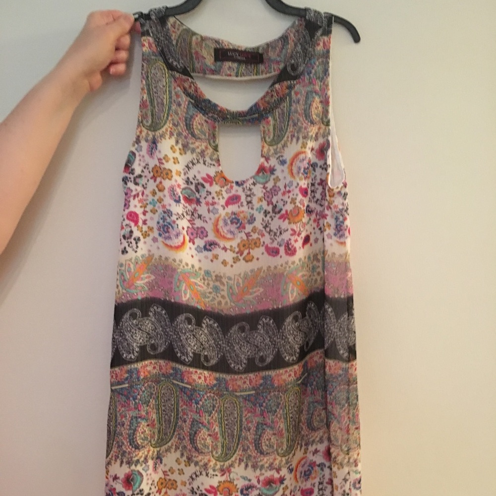 Beautiful patterned double keyhole dress